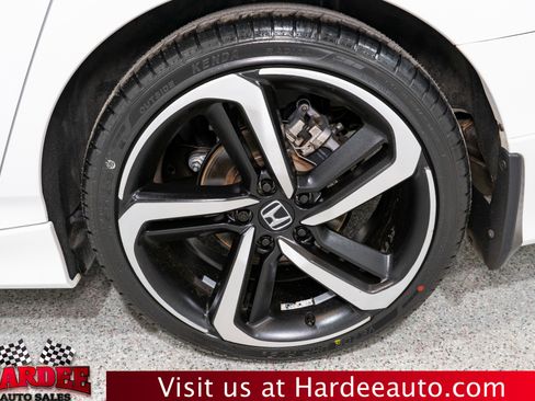 Used 2018 Honda Accord Sport image 10
