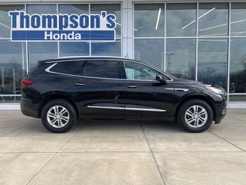 Used 2018 Buick Enclave Essence w/ Trailering Package image 2