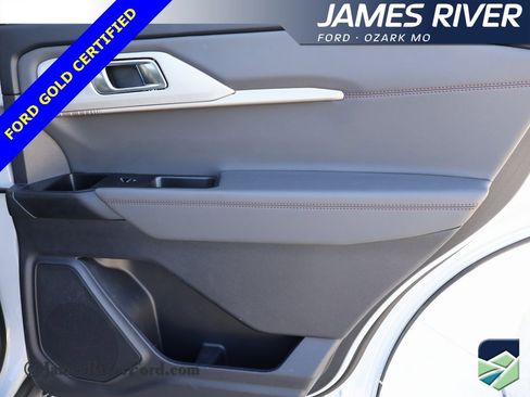 Certified 2025 Ford Explorer Active image 11