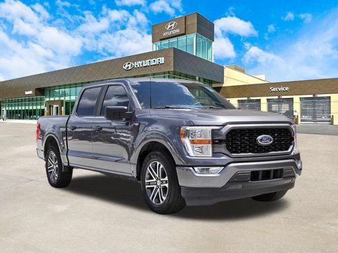 Used 2021 Ford F150 XL w/ STX Appearance Package RWD image 3