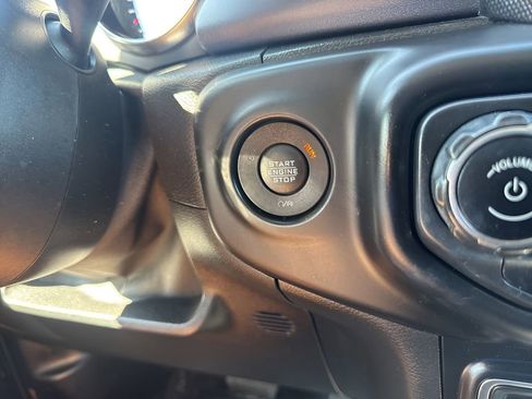 Used 2021 Jeep Gladiator Mojave image 20