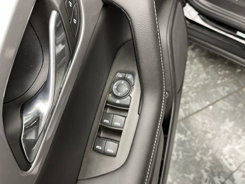 Certified 2024 Chevrolet Blazer LT w/ Convenience Package image 8