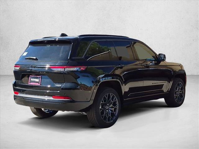 New 2027 Jeep Grand Cherokee Summit AWD/4WD image 2