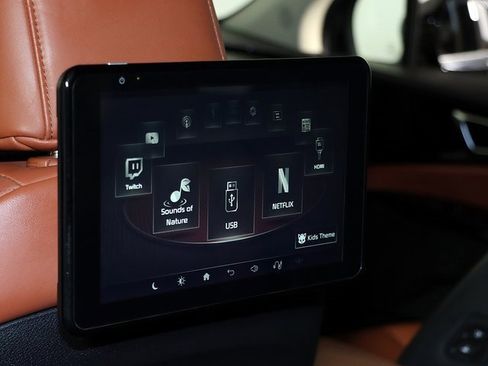 Used 2023 Kia Carnival SX image 17