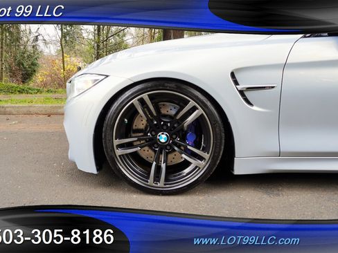 Used 2015 BMW M4 Convertible image 3