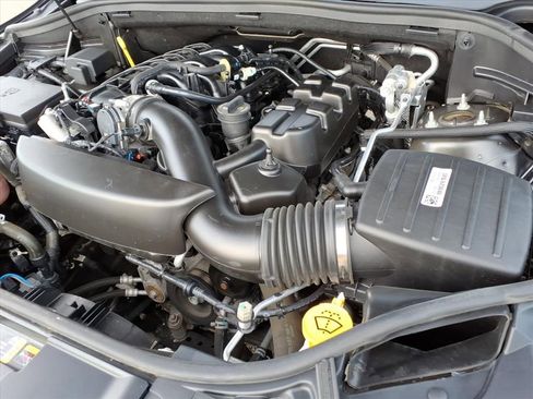 Used 2023 Dodge Durango GT image 33