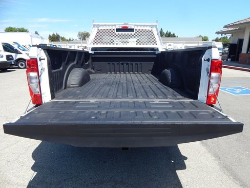 Used 2020 Ford F250 XL w/ Power Equipment Group RWD image 3