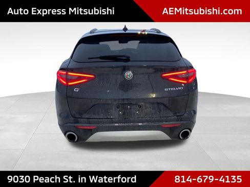 Used 2023 Alfa Romeo Stelvio Ti Lusso w/ Quick Order Package 22X Lusso image 6