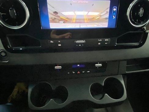 New 2025 Mercedes-Benz Sprinter 2500 image 10