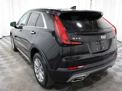 Used 2021 Cadillac XT4 Premium Luxury FWD image 32