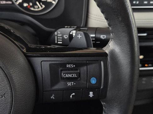 Used 2023 Nissan Rogue SV w/ SV Premium B Package FWD image 28