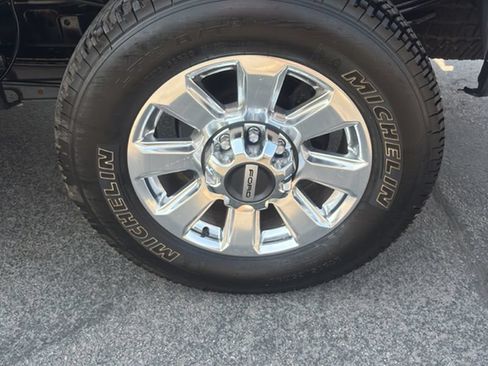 Used 2016 Ford F250 XLT w/ Advanced Security Group AWD/4WD image 9