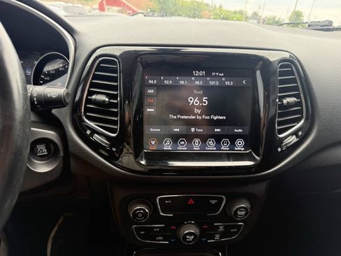 Used 2019 Jeep Compass Limited AWD/4WD image 26
