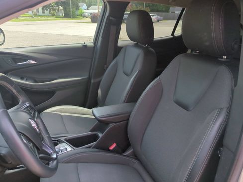 Certified 2023 Buick Encore GX Select FWD image 18
