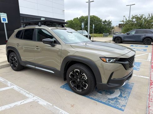Used 2025 MAZDA CX-50 Meridian Edition w/ Apex Package AWD/4WD image 17