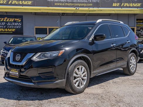 Used 2019 Nissan Rogue SV image 9