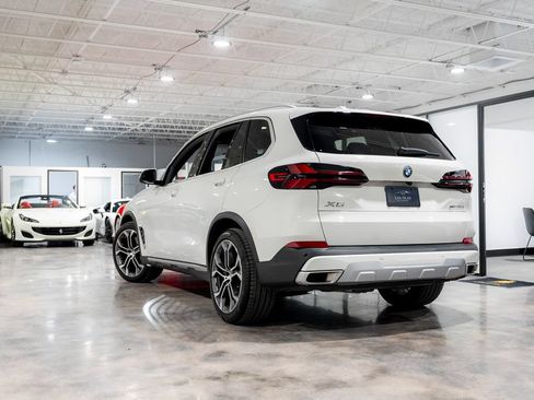 Used 2026 BMW X5 xDrive50e w/ Parking Assistance Package AWD/4WD image 6