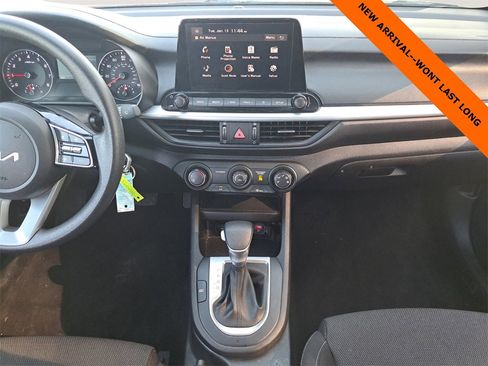 Used 2024 Kia Forte LXS image 11