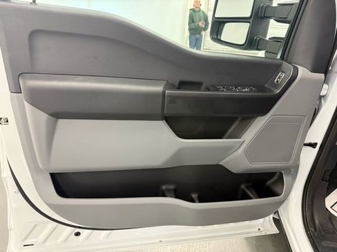 New 2026 Ford F250 XL w/ XL Chrome Package image 10