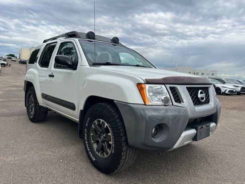 Used 2015 Nissan Xterra PRO-4X w/ Pro-4x Leather Package AWD/4WD image 7