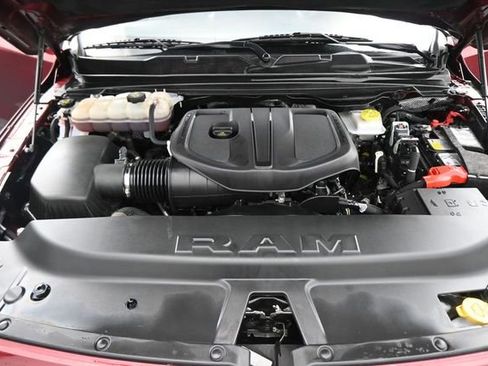 Used 2025 RAM 1500 Big Horn AWD/4WD image 29