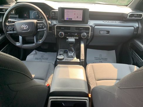 Used 2024 Toyota Tacoma SR w/ SR Upgrade Package AWD/4WD image 16