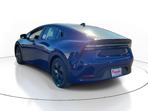 New 2026 Toyota Prius Plug-In Hybrid image 3