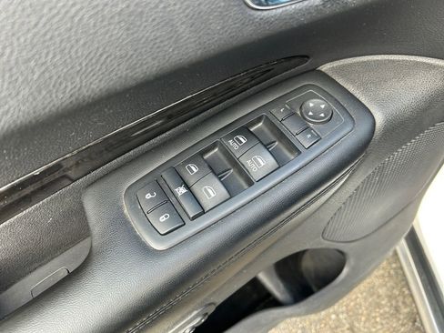 Used 2016 Dodge Durango Limited w/ Nav & Power Liftgate Group image 23