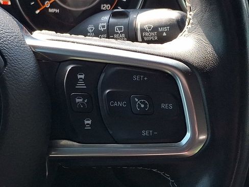 Used 2019 Jeep Wrangler Unlimited Sahara w/ Quick Order Package 24M Moab AWD/4WD image 22