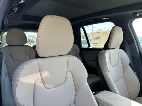 Used 2026 Volvo XC90 B6 Plus w/ Protection Package Premier image 9