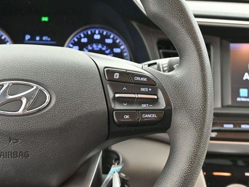 Used 2019 Hyundai Elantra SEL image 15