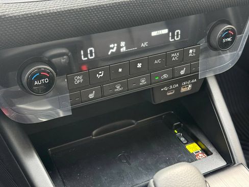 Used 2026 Subaru Outback Limited XT AWD/4WD image 16