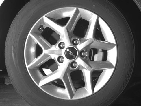 Used 2025 Kia Soul LX w/ LX Technology Package FWD image 16