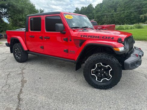 Used 2022 Jeep Gladiator Rubicon w/ Cold Weather Group AWD/4WD image 7