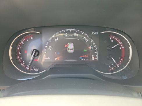 Used 2025 Toyota RAV4 XLE FWD image 21