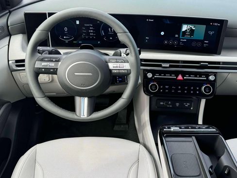 New 2026 Hyundai Tucson Limited image 16