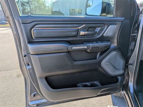 Used 2019 RAM 1500 Limited image 11