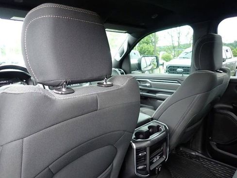 Used 2021 RAM 1500 Big Horn AWD/4WD image 18