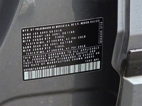 Used 2022 Volkswagen Tiguan SE R-Line image 39