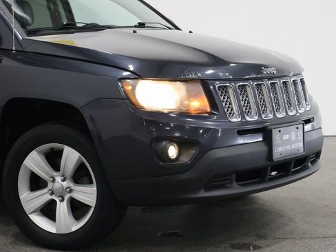 Used 2014 Jeep Compass Latitude w/ Sun/Sound Group image 3