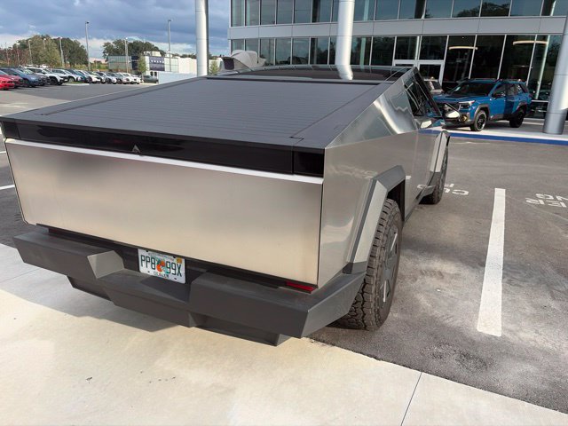 Used 2024 Tesla Cybertruck AWD Crew Cab image 7