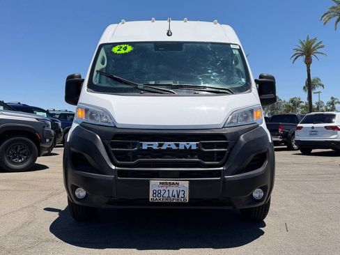 Used 2024 RAM ProMaster 2500 w/ Convenience Group FWD image 2
