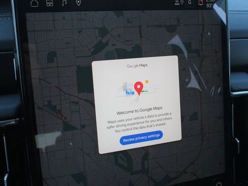 New 2025 GMC Yukon XL Denali w/ Sun & Power Step Package image 3