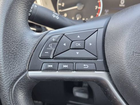 Used 2024 Nissan Altima 2.5 SV FWD image 13