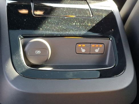 Used 2024 Volvo V60 T8 Polestar w/ Protection Package Premier image 11