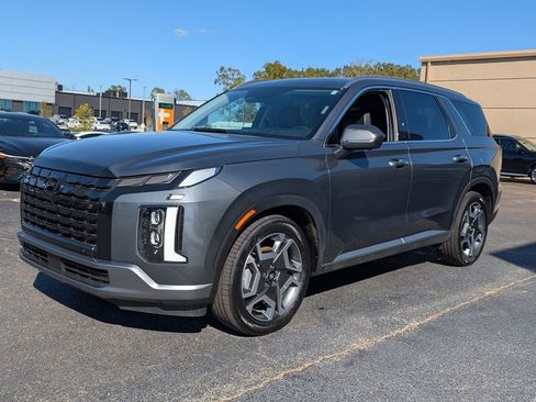 Used 2024 Hyundai Palisade SEL w/ Premium Package image 8