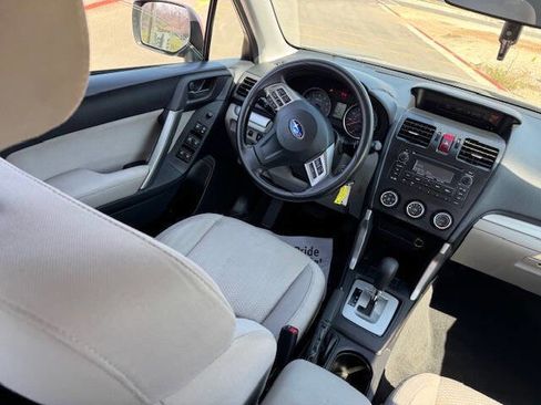 Used 2014 Subaru Forester 2.5i image 21