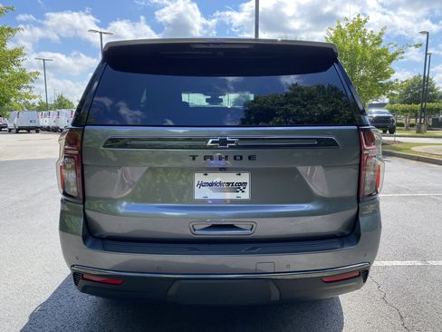 Used 2022 Chevrolet Tahoe Z71 w/ Luxury Package AWD/4WD image 8