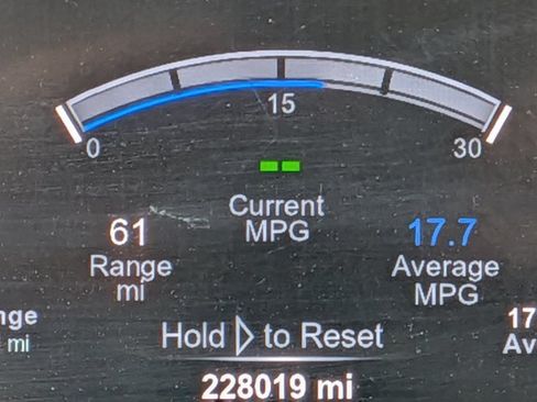 Used 2017 RAM 1500 Laramie w/ Convenience Group AWD/4WD image 9