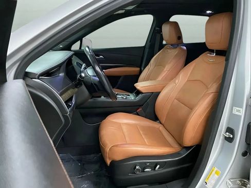 Used 2019 Cadillac XT4 Premium Luxury FWD image 10